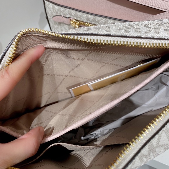 Michael Kors Jet Set Zip Chain Crossbody in vanilla/pink - Picture 7 of 8